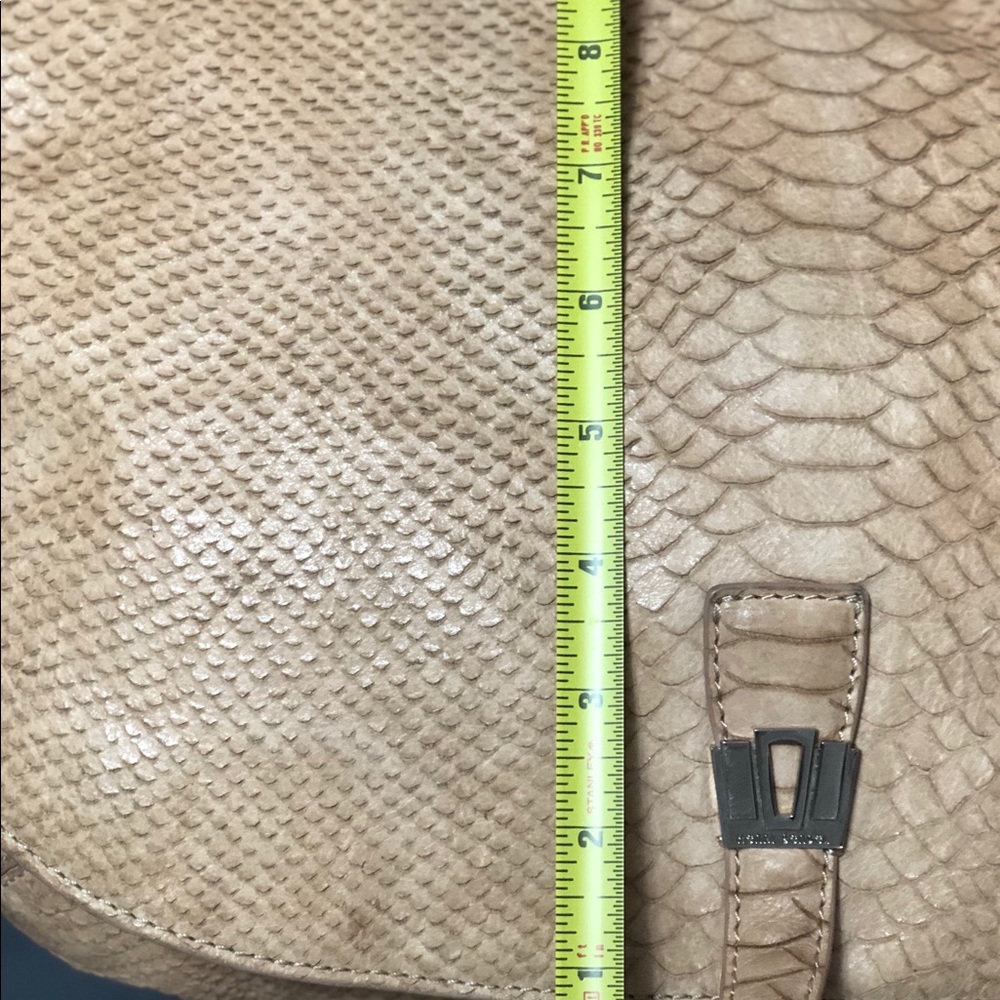 Henri Bendel Purse - Picture 5 of 7